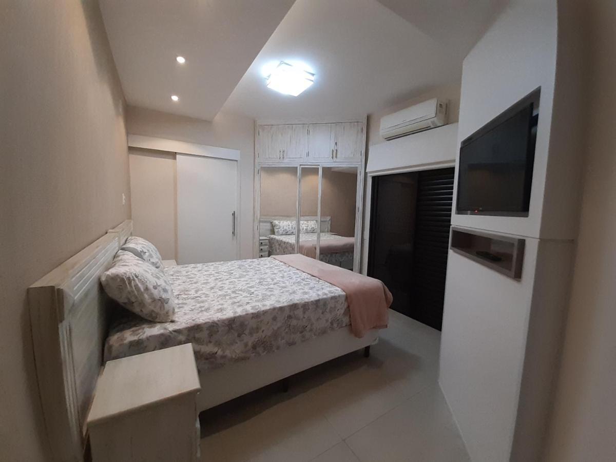 Lindo Flat No Edificio Cosmopolitan, Com Garagem E Piscina Apartman Santos Kültér fotó